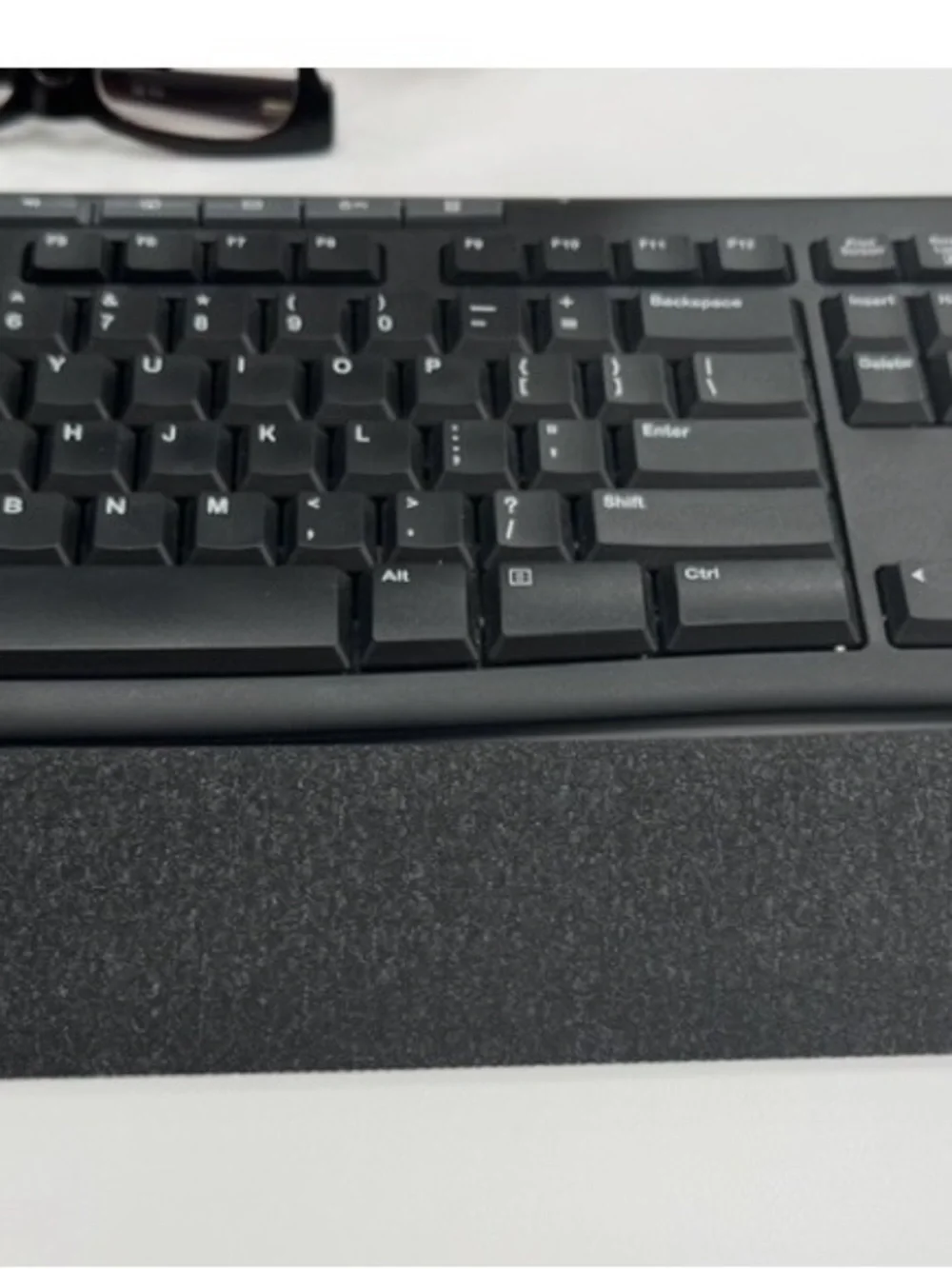 Keyboard hand rest